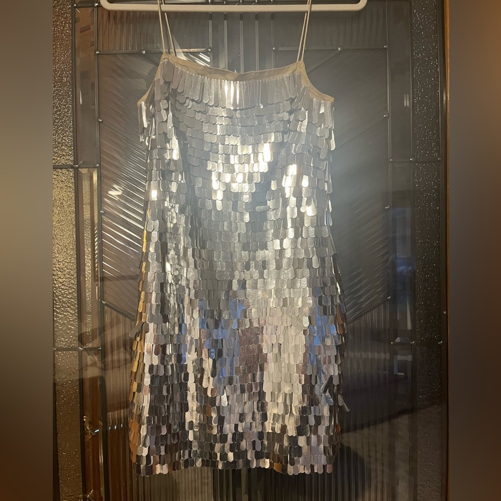 🪩NWT🪩 | mini silver sequin dress